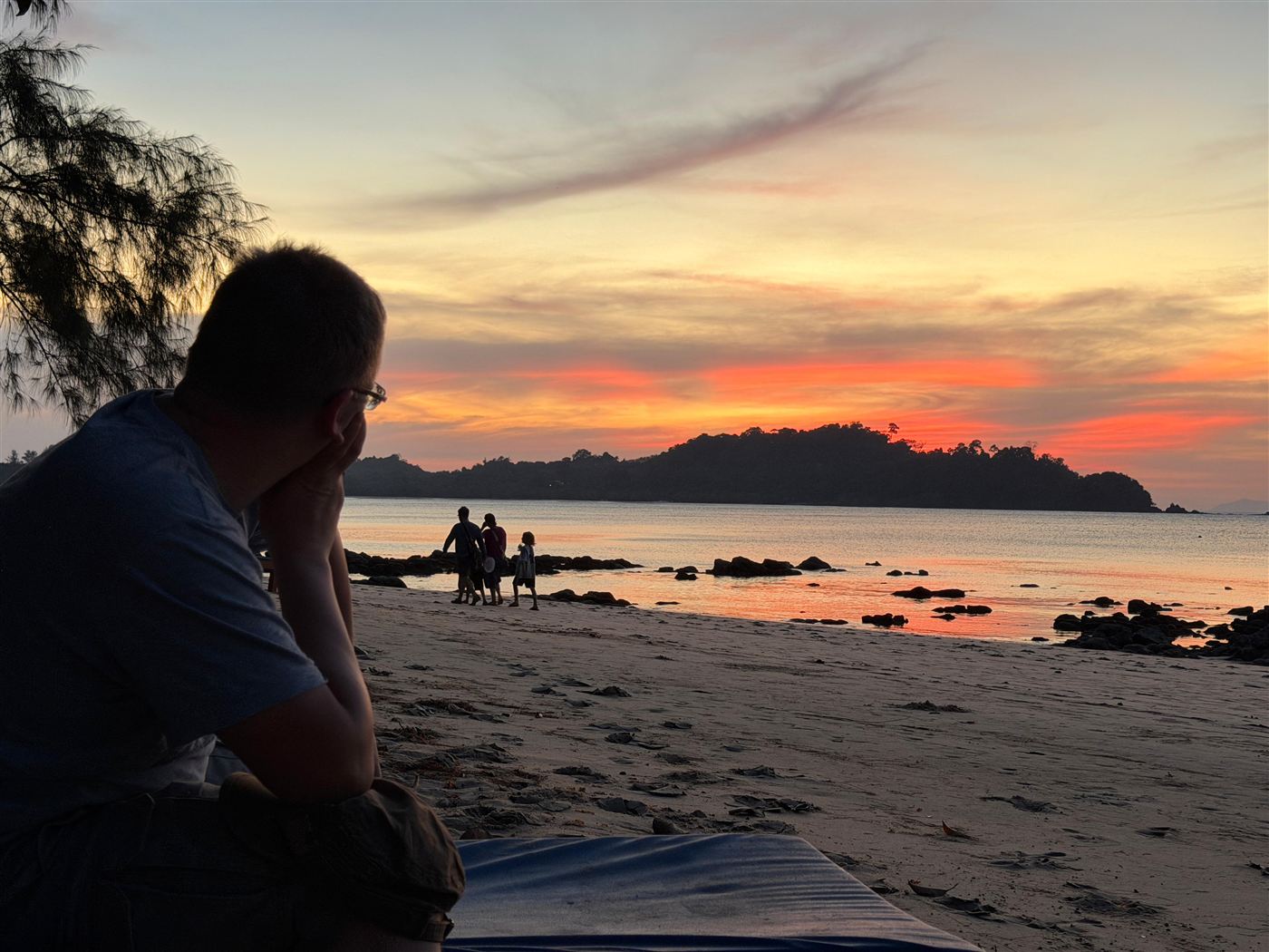 Sonnenuntergang am Strand von Koh Phayam